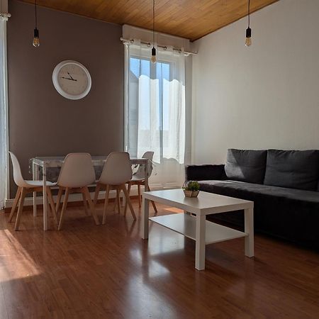 Le Mirage - Appartement 2 Chambres, Salon, Cuisine Equipee, Parking Et Wifi Gratuit Mulhouse Buitenkant foto