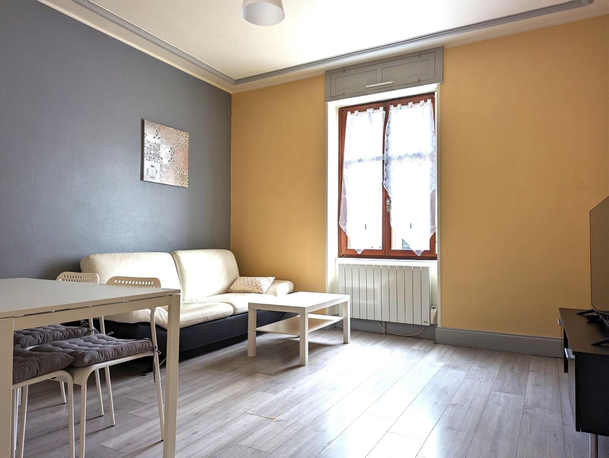 Le Mirage - Appartement 2 Chambres, Salon, Cuisine Equipee, Parking Et Wifi Gratuit Mulhouse Buitenkant foto