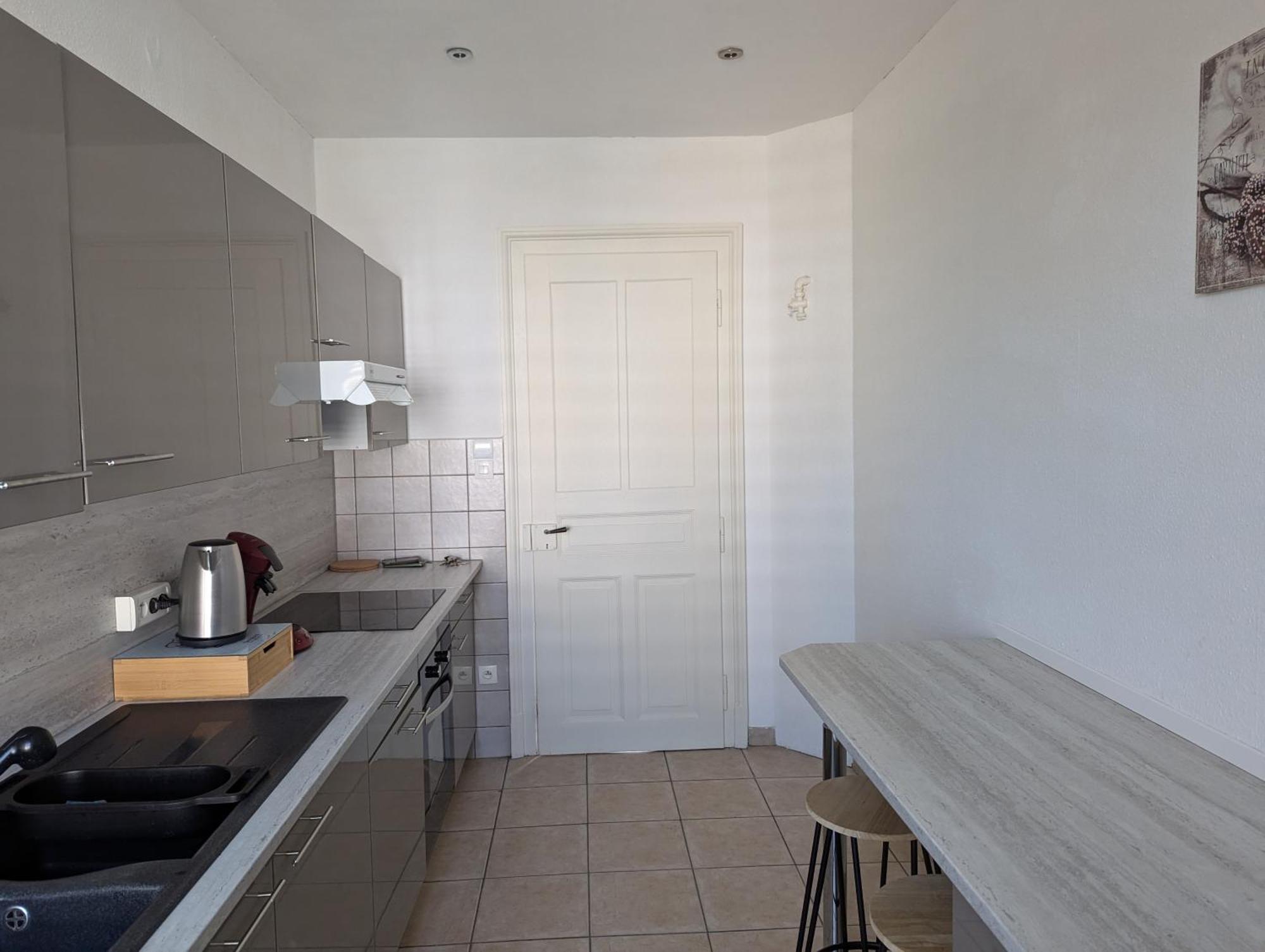 Le Mirage - Appartement 2 Chambres, Salon, Cuisine Equipee, Parking Et Wifi Gratuit Mulhouse Buitenkant foto